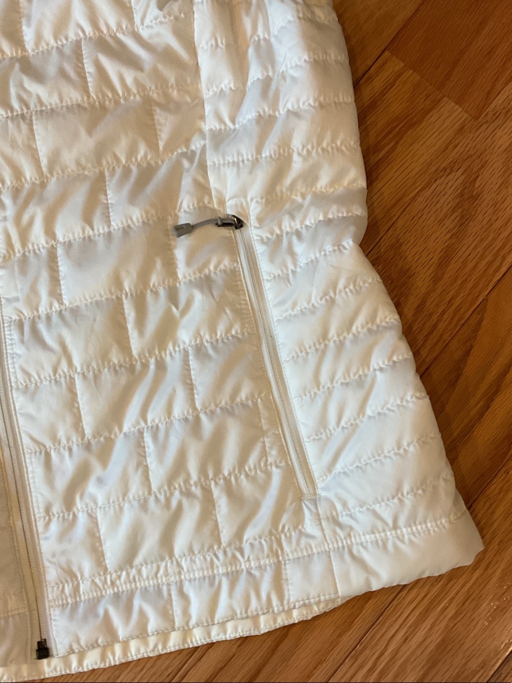 Patagonia Women's Nano Puff Lightweight Quilted Vest cream medium Gorpcore EUC - Picture 10 of 14